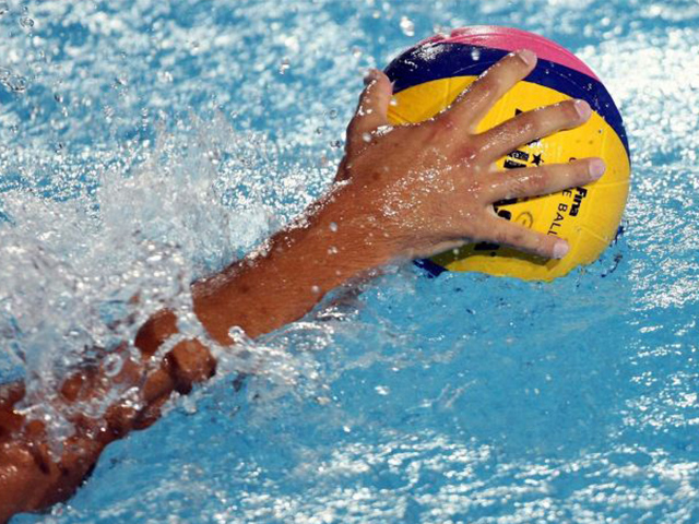 https://www.piscinaprovinciale.it/wp-content/uploads/2019/07/water_polo_ball_1_810_456_80_s_c1.jpg